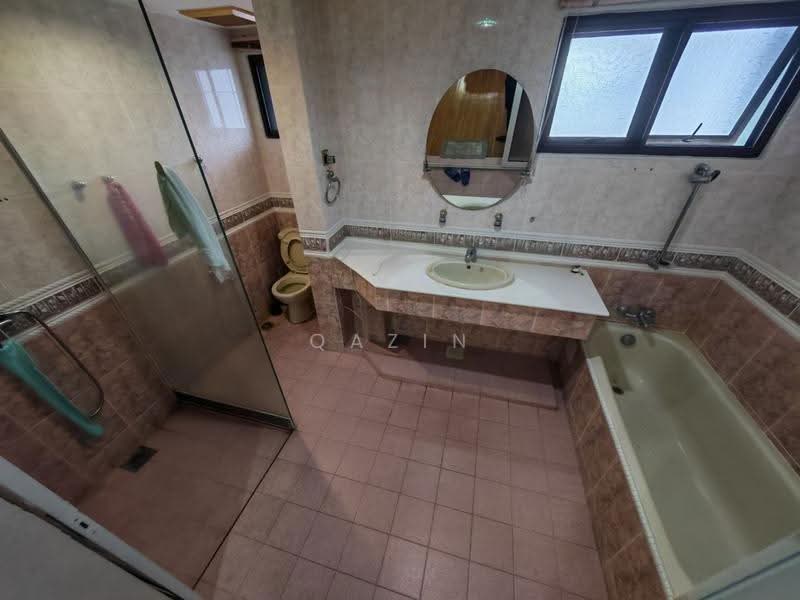 Condominium for Sale at Allamanda - Qazin Khoo - Bathroom - PropertyGuru.com.my