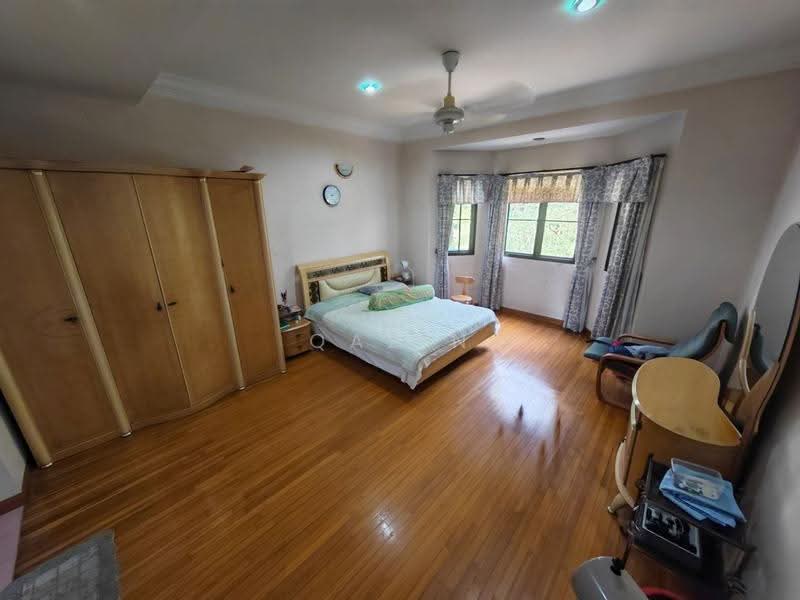 Condominium for Sale at Allamanda - Qazin Khoo - Bedroom - PropertyGuru.com.my