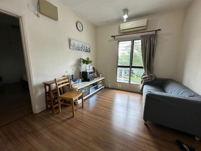Rumah Teres 2.5-Tingkat untuk Dijual di Damansara Damai (Selangor) - Kelven Tan - Living Room - PropertyGuru.com.my