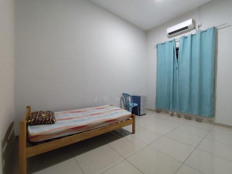 Rumah Berkembar untuk Dijual di Batu Pahat (Johor) - John Liew - Bedroom - PropertyGuru.com.my