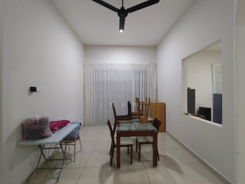 Rumah Berkembar untuk Dijual di Batu Pahat (Johor) - John Liew - Dining Room - PropertyGuru.com.my