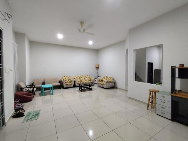 Rumah Berkembar untuk Dijual di Batu Pahat (Johor) - John Liew - Living Room - PropertyGuru.com.my