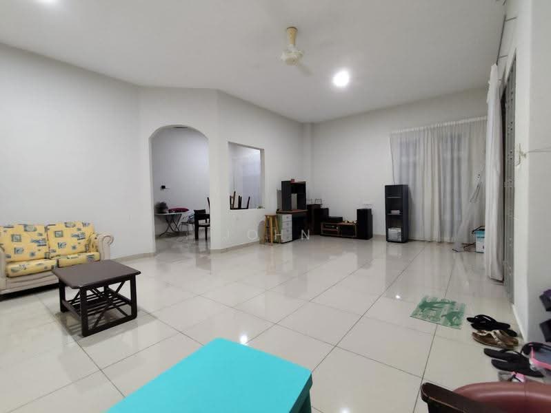 Rumah Berkembar untuk Dijual di Batu Pahat (Johor) - John Liew - Living Room - PropertyGuru.com.my