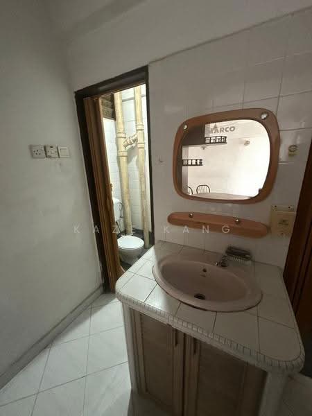Pangsapuri untuk Disewa di Seri Nibung - Kaze Kang - Bathroom - PropertyGuru.com.my