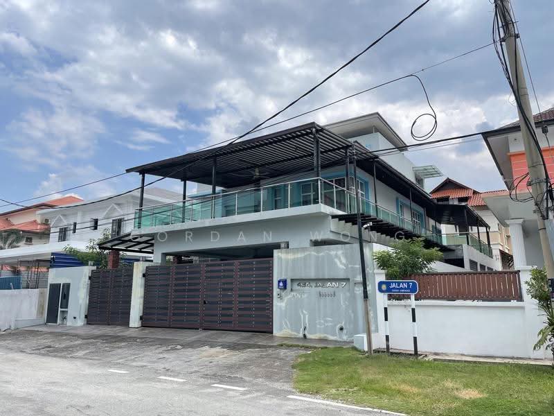 Bungalow House untuk Dijual di Taman Ampang Utama (Ampang) - Gordan Wong - PropertyGuru.com.my