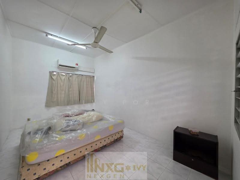 1-storey Terraced House for Sale in Taman Klang Jaya (Klang) - Ivy Por - Bedroom - PropertyGuru.com.my