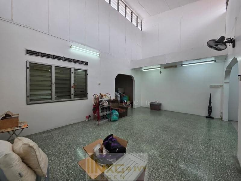 1-storey Terraced House for Sale in Taman Klang Jaya (Klang) - Ivy Por - Living Room - PropertyGuru.com.my