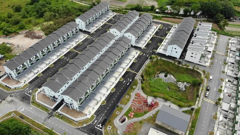 Rumah Teres 3-Tingkat untuk Dijual di Batang Kali (Selangor) - Azizah Hasan - PropertyGuru.com.my