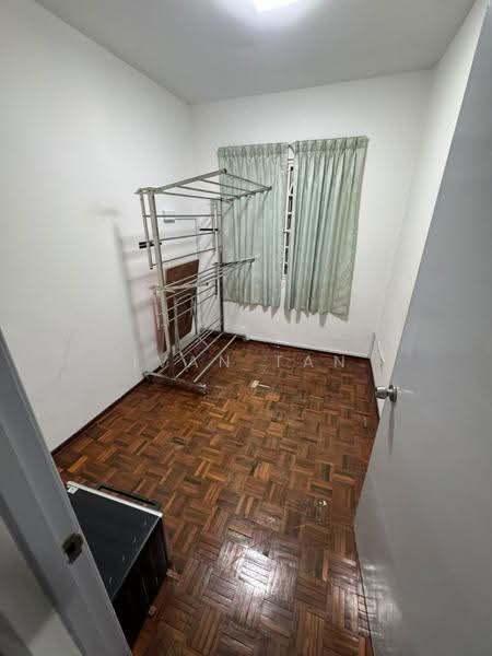 Apartment for Sale at saujana apartment - Ivan Tan - Bedroom - PropertyGuru.com.my