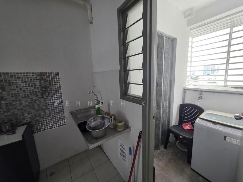 Pangsapuri untuk Dijual di The Rise Collection 1 - Kenneth Kung - Kitchen - PropertyGuru.com.my