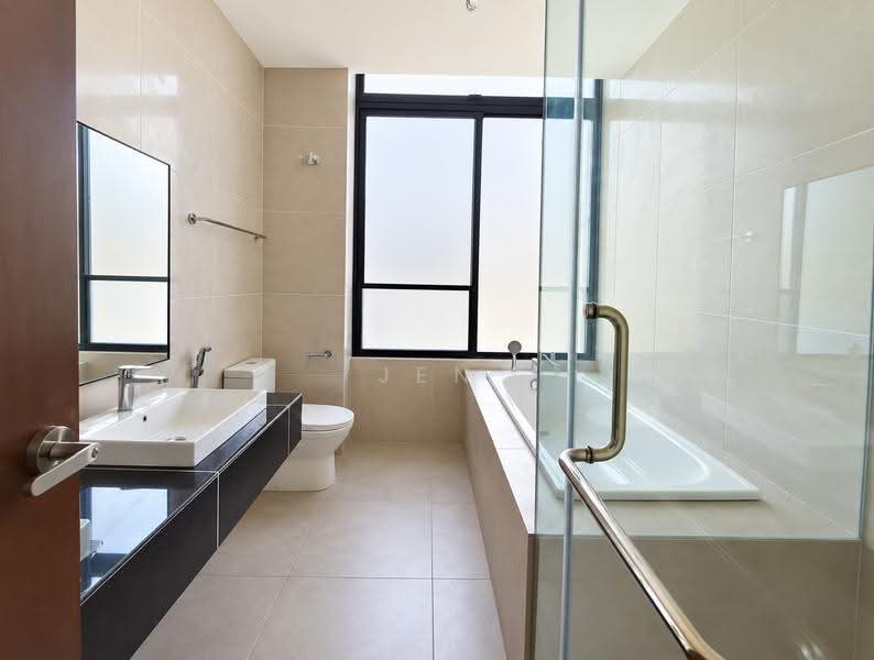 2-storey Terraced House for Sale in Puteri Harbour (Iskandar Puteri (Nusajaya)) - Jen Kiok - Bathroom - PropertyGuru.com.my