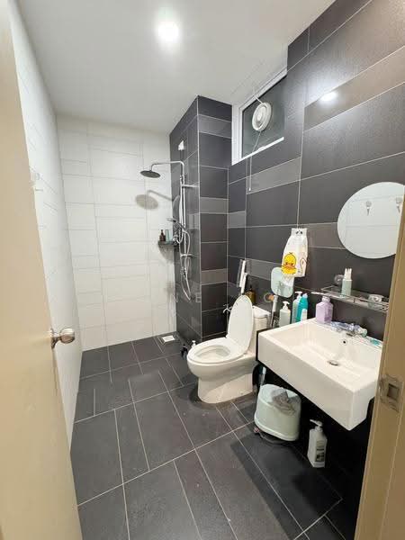 Condominium for Rent at The Sky @ Tripark - Jane Ng - Bathroom - PropertyGuru.com.my