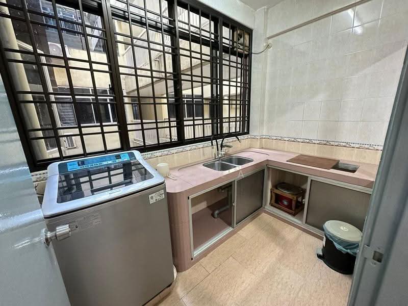 Flat for Sale at Taman Tampoi Indah - Stella Narita - Kitchen - PropertyGuru.com.my