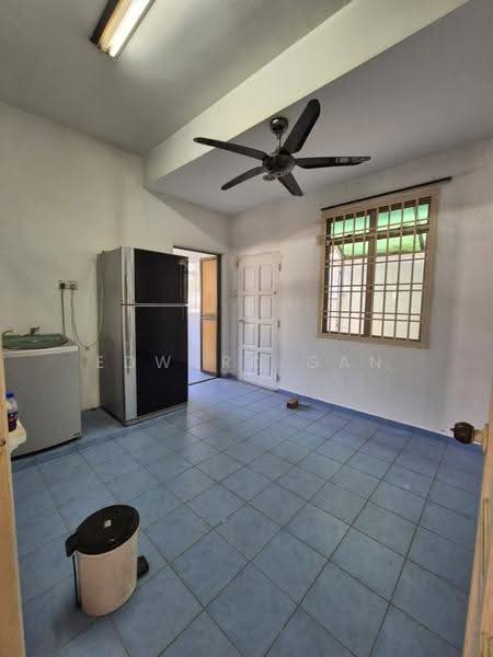 Semi-Detached House for Rent in Taman Impian Emas (Skudai) - Edward Gan - Kitchen - PropertyGuru.com.my