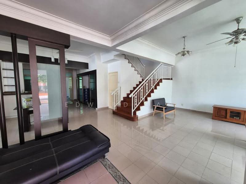 Semi-Detached House for Rent in Taman Impian Emas (Skudai) - Edward Gan - Living Room - PropertyGuru.com.my