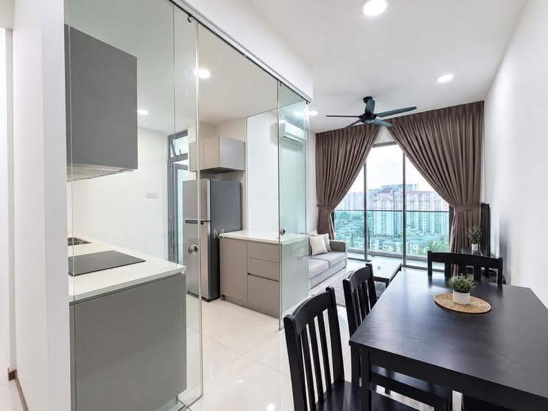 Kediaman Servis untuk Disewa di Crescent Bay Suites (Teluk Bayu) - Mr Lu - Living Room - PropertyGuru.com.my