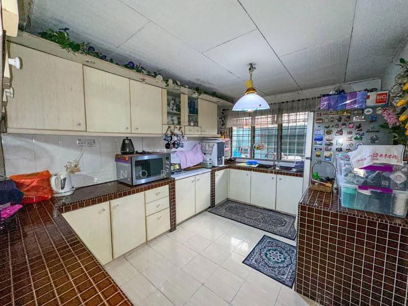 Rumah Teres 2.5-Tingkat untuk Dijual di Taman Wangsa Baiduri (Subang Jaya) - NoraFizah Gapar - Kitchen - PropertyGuru.com.my