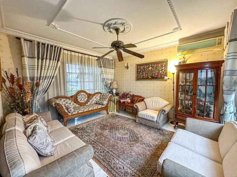 Rumah Teres 2.5-Tingkat untuk Dijual di Taman Wangsa Baiduri (Subang Jaya) - NoraFizah Gapar - Living Room - PropertyGuru.com.my
