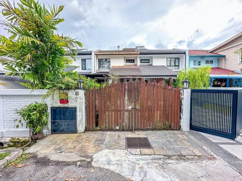 Rumah Teres 2.5-Tingkat untuk Dijual di Taman Wangsa Baiduri (Subang Jaya) - NoraFizah Gapar - Exterior - PropertyGuru.com.my