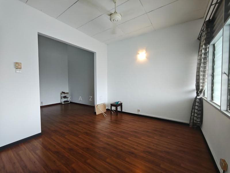 2-storey Terraced House for Sale in Chinatown (George Town) - Kaze Kang - Living Room - PropertyGuru.com.my