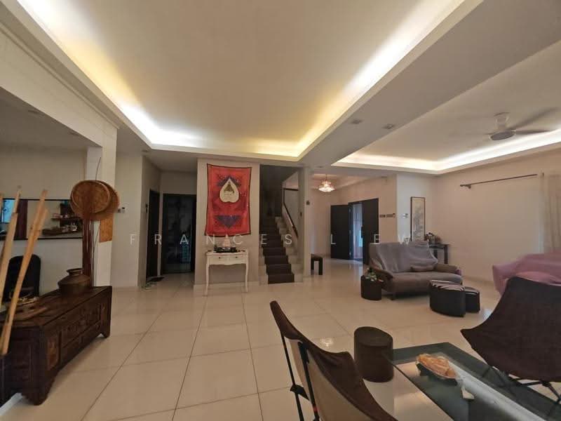 Semi-Detached House for Sale in Bandar Putra Permai (Seri Kembangan) - Frances Liew - Living Room - PropertyGuru.com.my