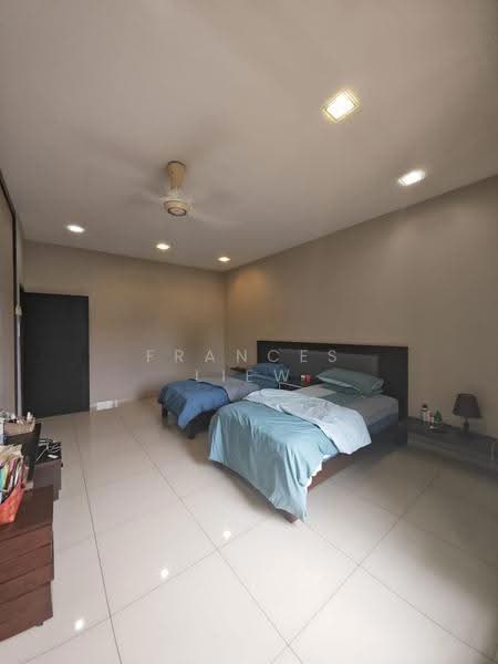 Semi-Detached House for Sale in Bandar Putra Permai (Seri Kembangan) - Frances Liew - Bedroom - PropertyGuru.com.my