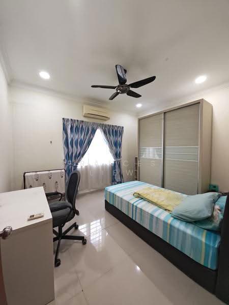 Semi-Detached House for Sale in Bandar Putra Permai (Seri Kembangan) - Frances Liew - Bedroom - PropertyGuru.com.my