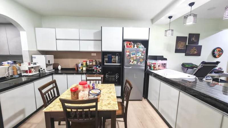 2-storey Terraced House for Sale in Bandar Putra Permai (Seri Kembangan) - Frances Liew - Kitchen - PropertyGuru.com.my