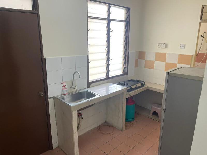 Pangsapuri untuk Disewa di Mentari Court - Joanne Diong - Kitchen - PropertyGuru.com.my