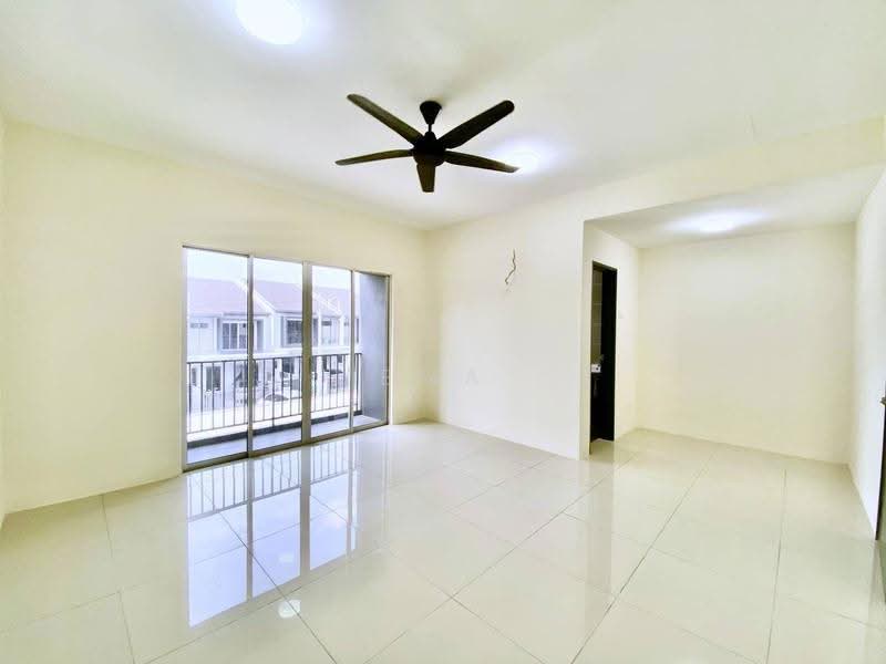 2-storey Terraced House for Sale in Taman Vista Mutiara (Bandar Sungai Long) - EMA ALLANG - Living Room - PropertyGuru.com.my
