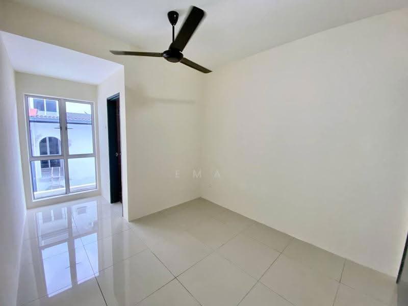 2-storey Terraced House for Sale in Taman Vista Mutiara (Bandar Sungai Long) - EMA ALLANG - Interior - PropertyGuru.com.my