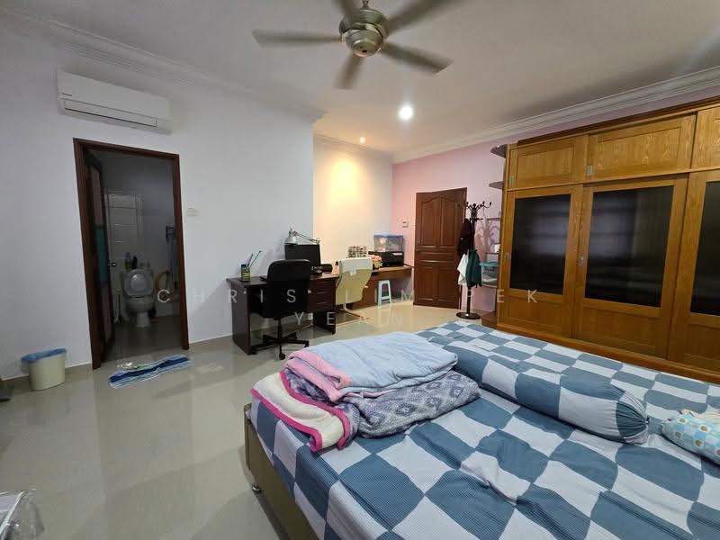 2-storey Terraced House for Sale in Sungai Long (Bandar Sungai Long) - Chris Lim Pek Yean - Bedroom - PropertyGuru.com.my