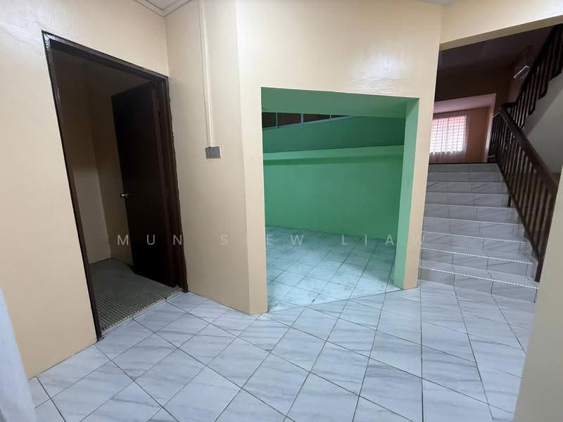 2.5-storey Terraced House for Rent in Penampang (Sabah) - Mun Siew Liaw - Entrance - PropertyGuru.com.my