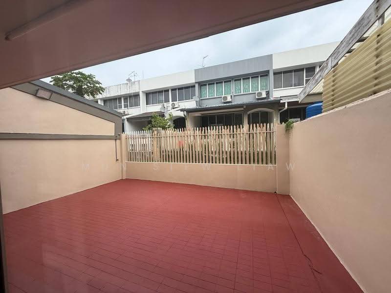 2.5-storey Terraced House for Rent in Penampang (Sabah) - Mun Siew Liaw - Exterior - PropertyGuru.com.my