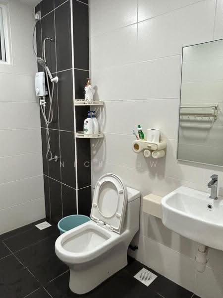 Kediaman Servis untuk Disewa di Twin Danga Residence - Nick Low - Bathroom - PropertyGuru.com.my