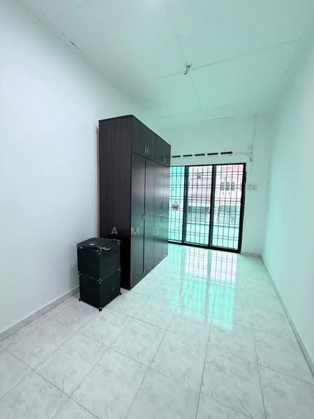 Rumah Teres 2-Tingkat untuk Dijual di Taman Bukit Tiram (Ulu Tiram) - Amber Hew - Interior - PropertyGuru.com.my