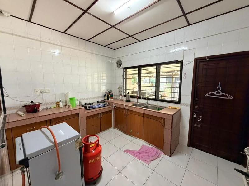 2-storey Terraced House for Rent in Jalan song (Kuching) - KC Jee - PropertyGuru.com.my