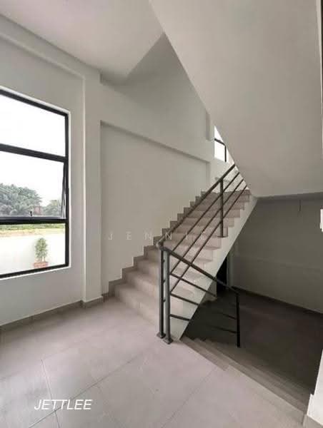 Gudang untuk Dijual di Taman Sijangkang Jaya (Telok Panglima Garang) - Jennie Chew - Interior - PropertyGuru.com.my