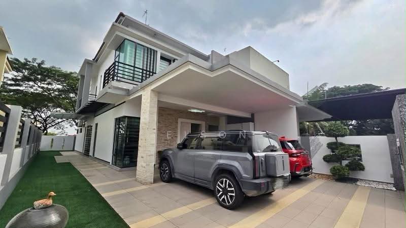 Semi-Detached House for Sale in Taman Seri Austin (Tebrau) - Nelson Tan Poh Kiong - Exterior - PropertyGuru.com.my