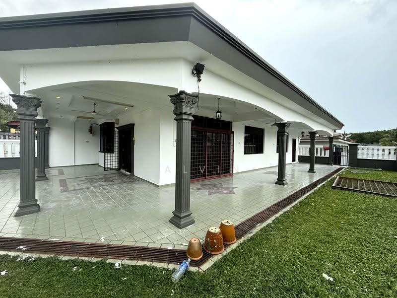 1-storey Terraced House for Sale in Taman Desa Jaya (Johor Bahru) - Calvin Lee - Exterior - PropertyGuru.com.my