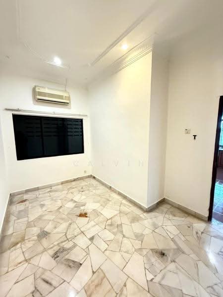 1-storey Terraced House for Sale in Taman Desa Jaya (Johor Bahru) - Calvin Lee - Interior - PropertyGuru.com.my