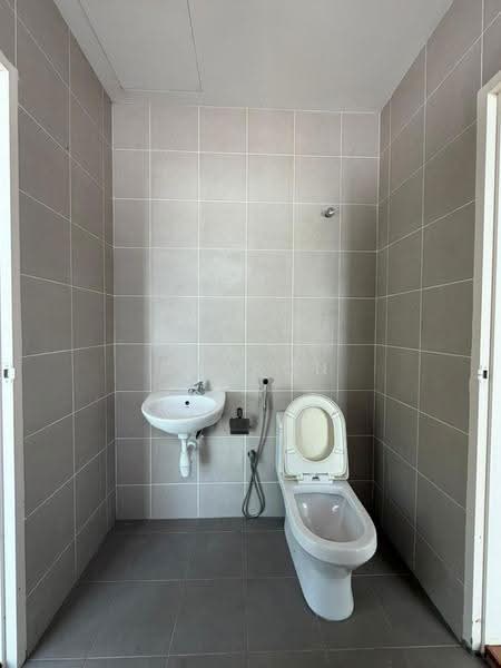 2-storey Terraced House for Sale in Kajang (Selangor) - Sharon Wong - Bathroom - PropertyGuru.com.my