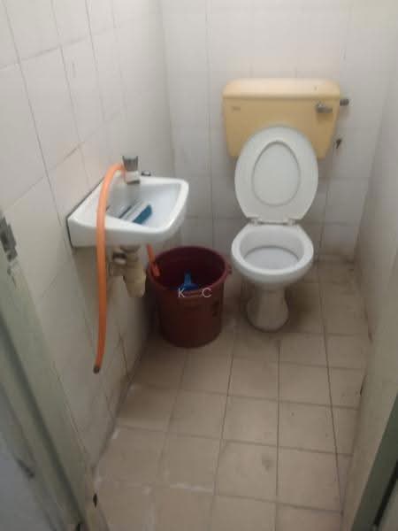 Shop / Office for Rent in Sepang (Selangor) - KC Khoo - Bathroom - PropertyGuru.com.my