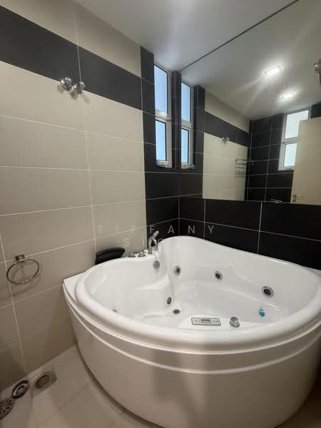 Semi-Detached House for Sale in Bukit Kerinchi (Pantai) - Tiffany Siow - Bathroom - PropertyGuru.com.my