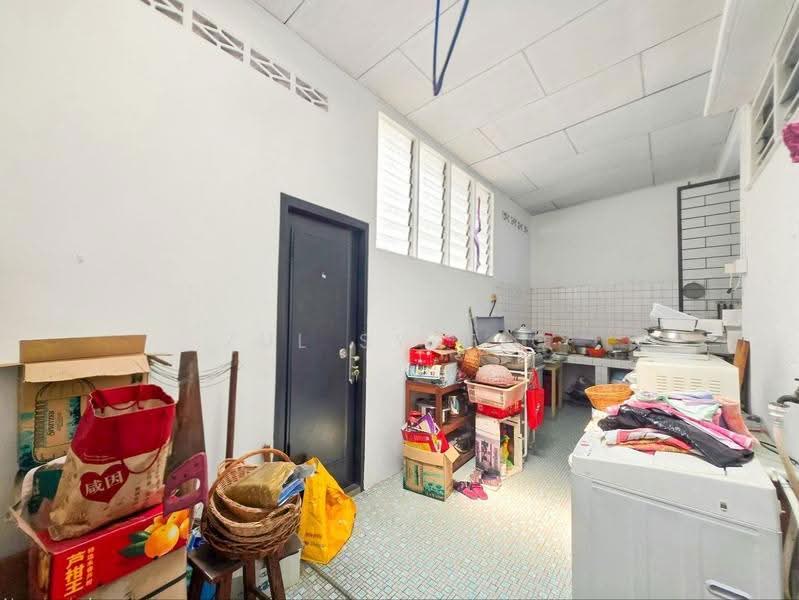Rumah Teres 2-Tingkat untuk Dijual di Taman Maluri (Cheras) - Zul Syafiq - Kitchen - PropertyGuru.com.my