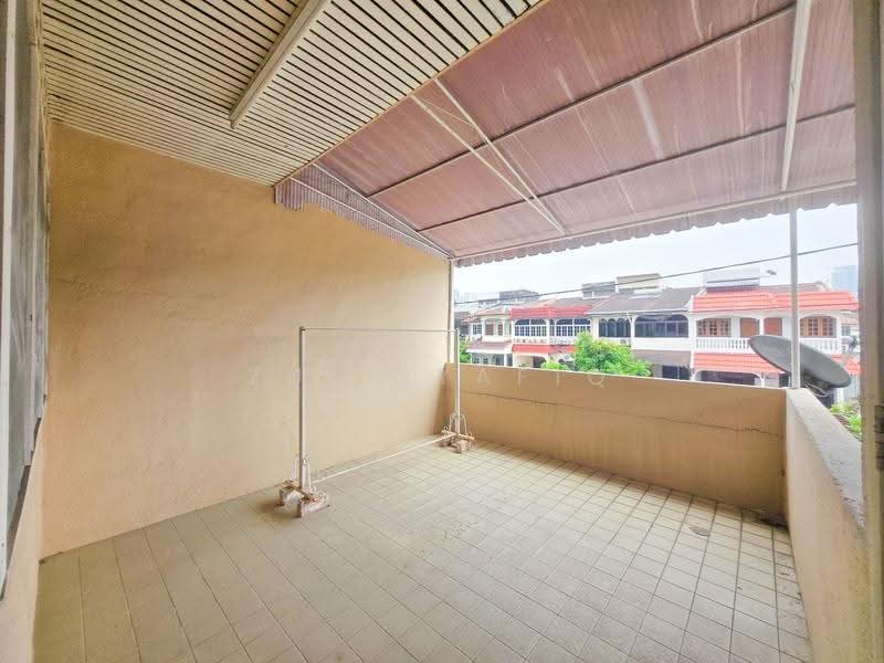 Rumah Teres 2-Tingkat untuk Dijual di Taman Maluri (Cheras) - Zul Syafiq - Balcony - PropertyGuru.com.my