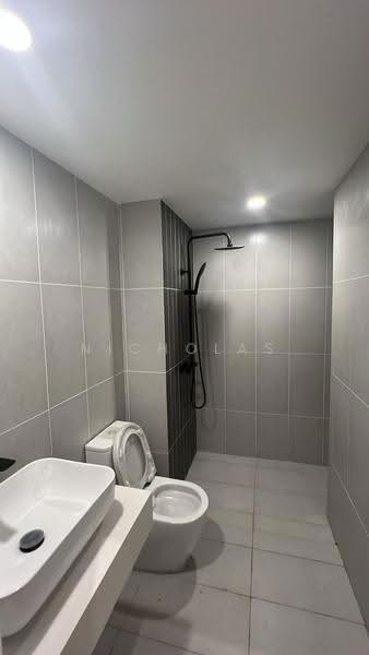 Kondominium untuk Disewa di Milano Eight - Nicholas Tan - Bathroom - PropertyGuru.com.my