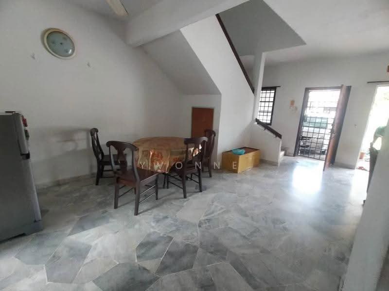 2-storey Terraced House for Sale in Taman Pasir Putih (Pasir Gudang) - Yvonne Lim - Interior - PropertyGuru.com.my
