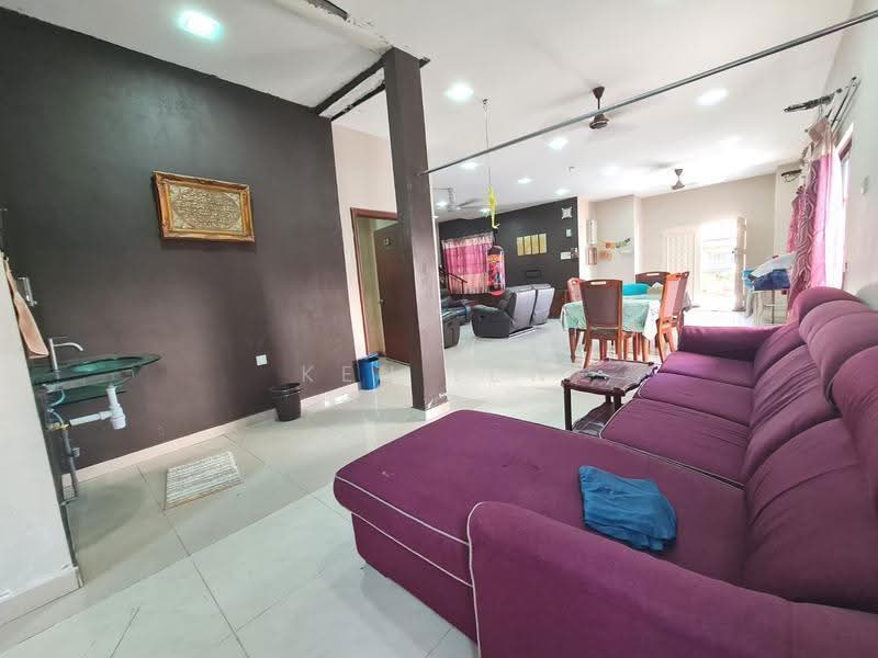 Rumah Berkembar untuk Dijual di Taman Segar Perdana (Cheras) - Ken Lew - Living Room - PropertyGuru.com.my