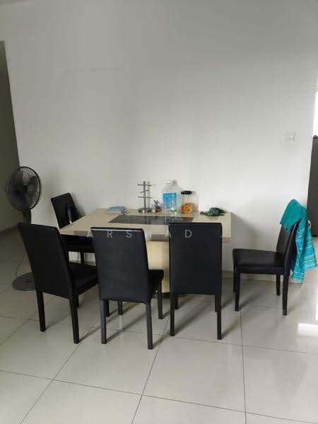Condominium for Sale at Fairway Suites - Arshad . - Dining Room - PropertyGuru.com.my